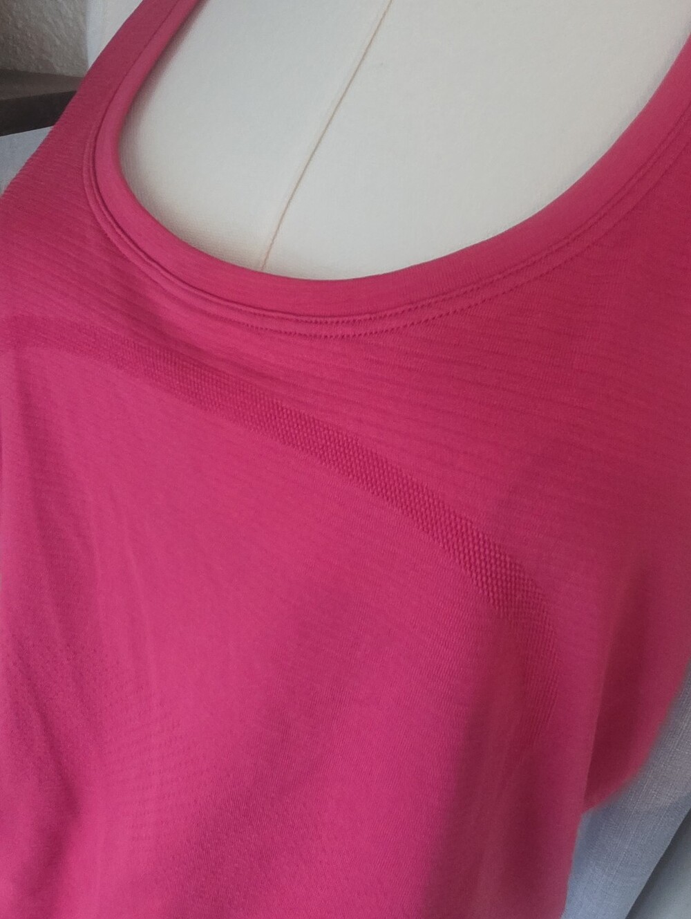 Lululemon Swifty Tech - Picture 3 of 5